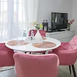 With Parking Space - 13973 Apartman *