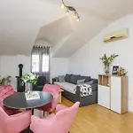 Apartman With Parking Space - 13973