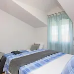 With Parking Space - 13973 Apartman