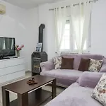 With Parking Space - 13973 Apartman