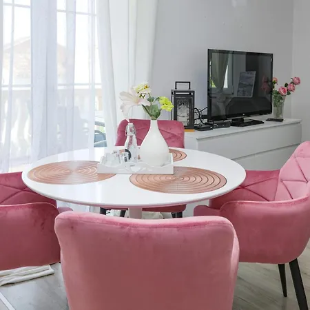 With Parking Space - 13973 Apartman *