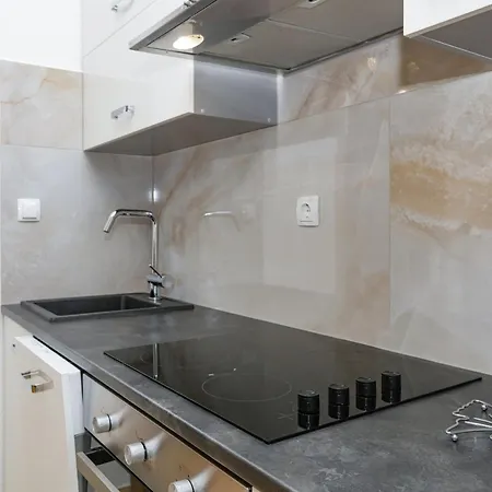 With Parking Space - 13973 Apartman Vodice