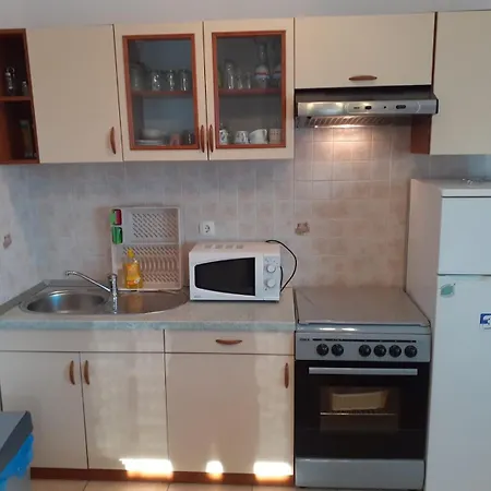 With Parking Space - 13973 Vodice