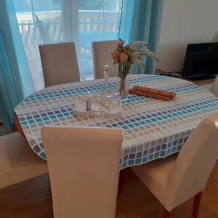 Appartement With Parking Space - 13973 *