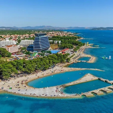 With Parking Space - 13973 Vodice