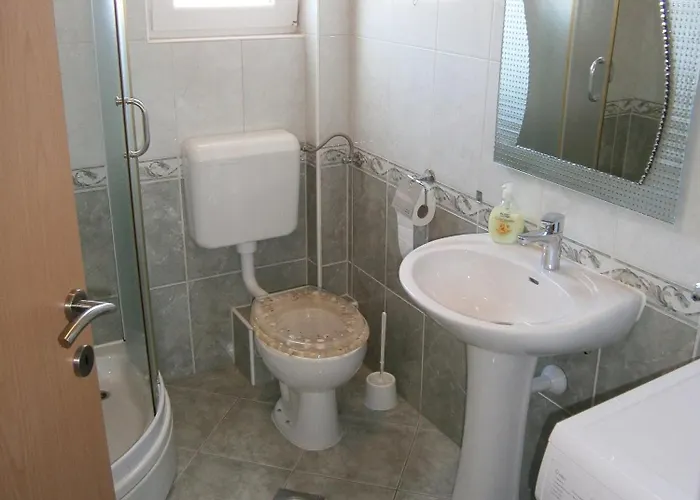 Appartement With Parking Space - 13973 *